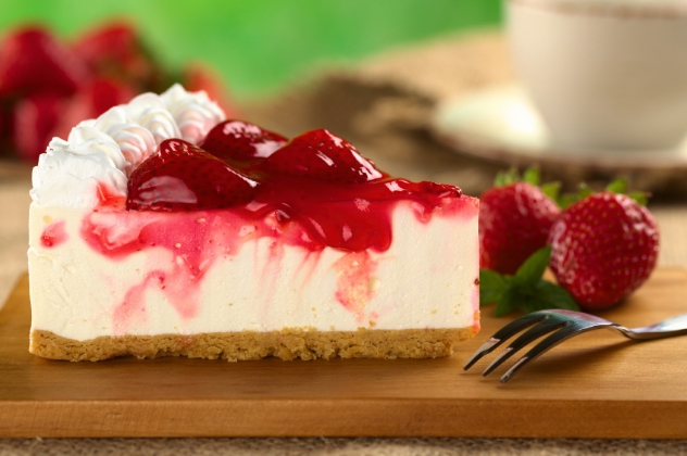 Strawberry-Cheesecake-with-Strawberry-Syrup-851176-edited.jpg